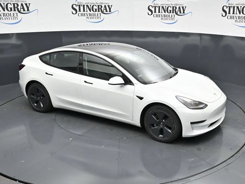Used 2023 Tesla Model 3 Standard Range RWD image 18