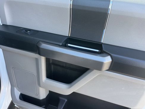 Used 2020 Ford F150 XLT image 23