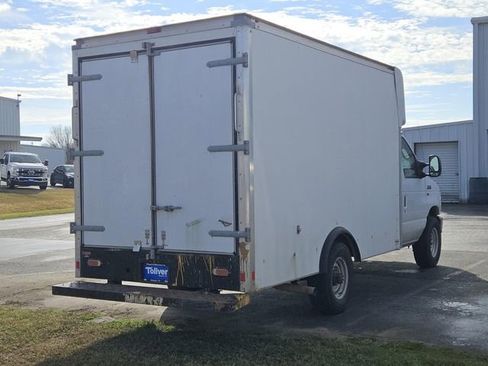 Used 2019 Ford E-350 and Econoline 350 Super Duty w/ Power Windows & Locks Group image 7