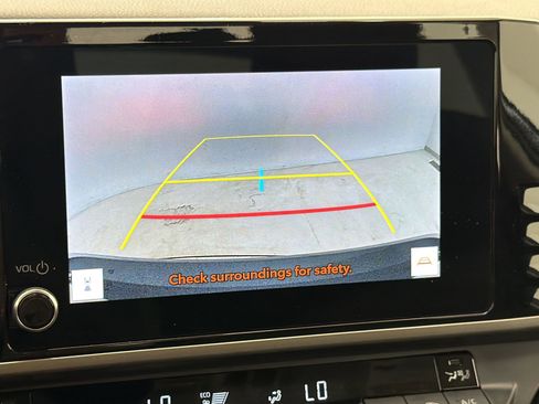 Used 2025 Toyota Camry LE FWD image 21