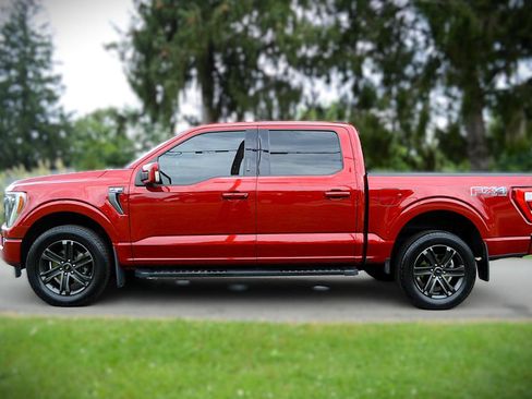 Used 2021 Ford F150 Lariat w/ Equipment Group 502A High AWD/4WD image 8