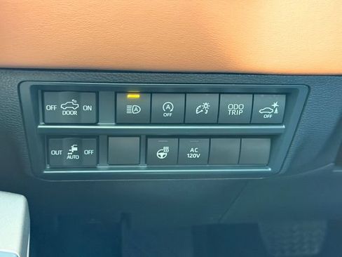 Used 2026 Toyota Tundra 1794 Edition AWD/4WD image 19