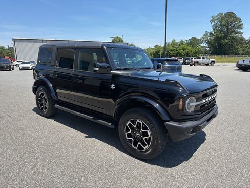 Used 2024 Ford Bronco Outer Banks AWD/4WD image 9