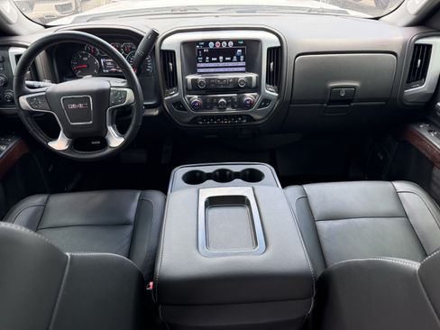 Used 2018 GMC Sierra 2500 SLT w/ Duramax Plus Package AWD/4WD image 13