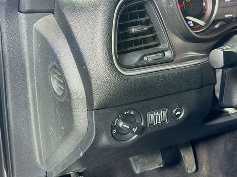 Used 2019 Dodge Challenger R/T w/ Driver Convenience Group image 10