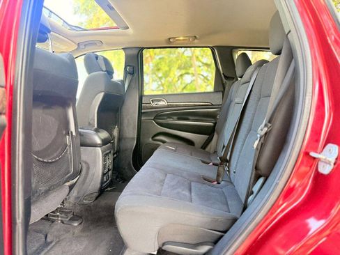 Used 2012 Jeep Grand Cherokee Laredo w/ Laredo E Group image 14