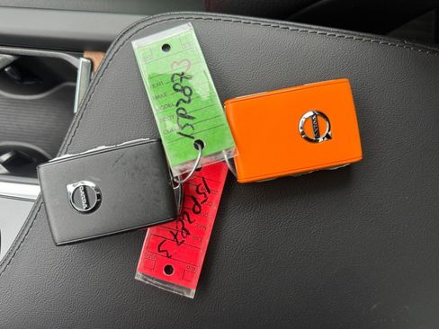 Certified 2024 Volvo XC90 T8 Plus w/ Protection Package Premier image 34