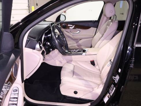 Used 2019 Mercedes-Benz GLC 300 image 28
