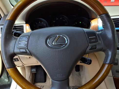 Used 2005 Lexus ES 330 FWD image 12
