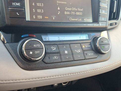 Used 2018 Toyota RAV4 XLE image 16