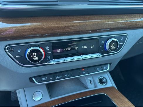 Used 2022 Audi Q5 2.0T Premium Plus image 28