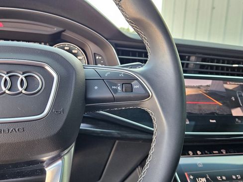 Used 2025 Audi Q7 3.0T Prestige image 13