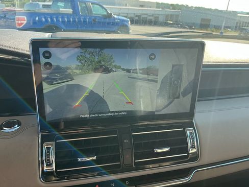 Used 2023 Lincoln Navigator L Reserve AWD/4WD image 23