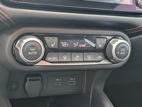 Certified 2025 Nissan Versa SR w/ Trunk Package image 17