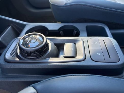 New 2025 Ford Maverick Lariat image 19