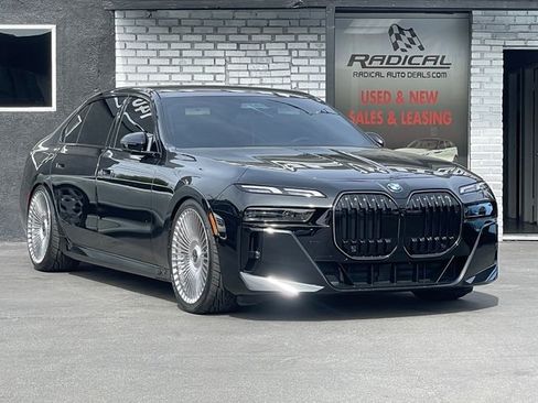 Used 2025 BMW 740i RWD image 3
