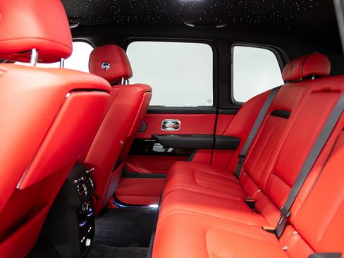 New 2026 Rolls-Royce Cullinan AWD/4WD image 49