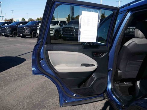 Used 2025 Subaru Forester Premium w/ Convenience Package #1 image 12