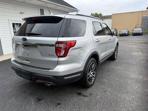Used 2018 Ford Explorer Limited AWD/4WD image 7
