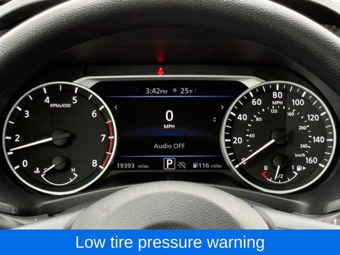 Used 2025 Nissan Sentra SV image 33