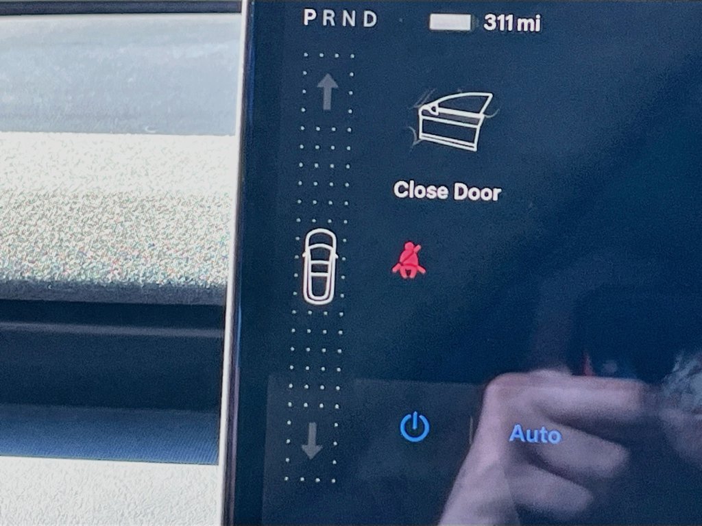 Used 2025 Tesla Model 3 Long Range RWD image 16