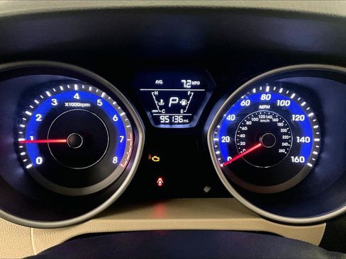 Used 2016 Hyundai Elantra SE image 20