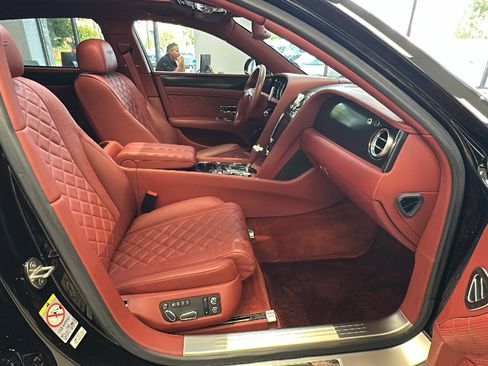 Used 2018 Bentley Flying Spur S W12 AWD/4WD image 27