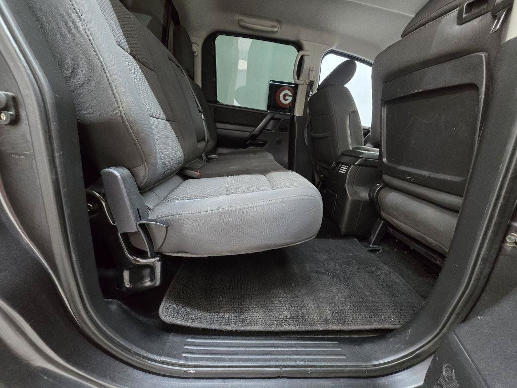 Used 2012 Nissan Titan SV RWD image 15