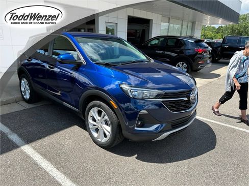 Used 2023 Buick Encore GX Preferred w/ Cold Weather Comfort Package FWD image 1
