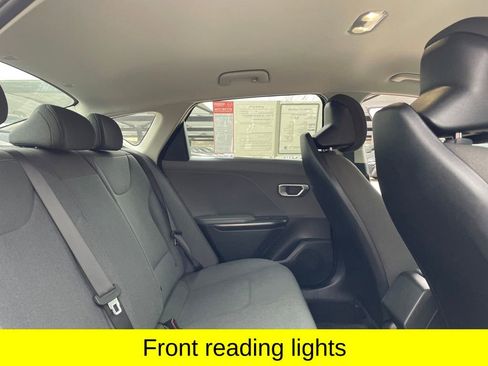 Used 2025 Kia K4 FWD image 46