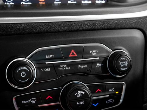 Used 2020 Dodge Charger R/T w/ Navigation & Travel Group image 22