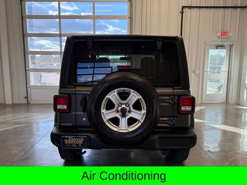 Used 2020 Jeep Wrangler Sport image 4