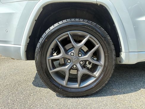 Used 2021 Jeep Grand Cherokee Limited w/ Quick Order Package 28K 80th AWD/4WD image 27