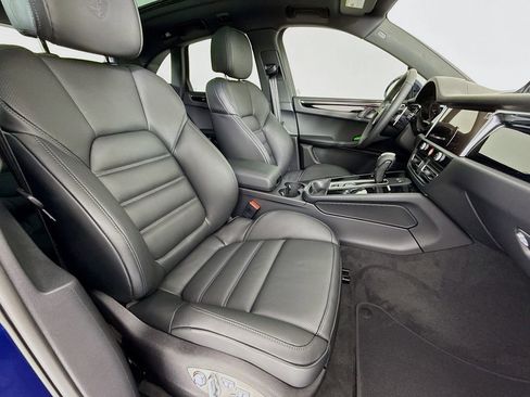 New 2026 Porsche Macan image 30