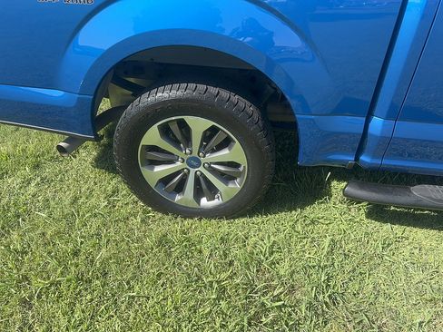 Used 2019 Ford F150 XL w/ Equipment Group 101A Mid AWD/4WD image 15
