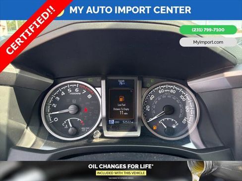Certified 2022 Toyota Tacoma SR5 w/ Technology Package AWD/4WD image 17