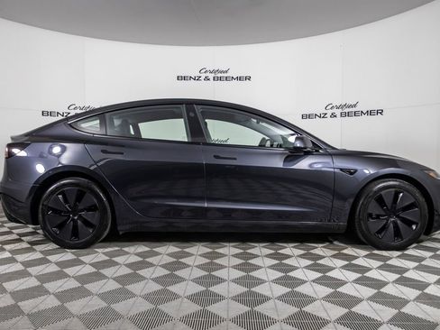 Used 2024 Tesla Model 3 Standard Range image 4