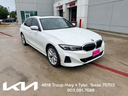 Used 2025 BMW 330i Sedan RWD image 1