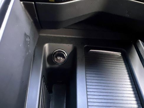 Used 2023 Audi e-tron S Premium Plus w/ Black Optic Package image 24