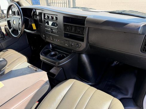 Used 2020 Chevrolet Express 3500 3500 3dr Extended Cargo Van w/ Driver Convenience Package image 19