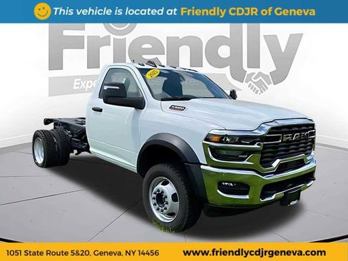 New 2025 RAM 5500 Tradesman AWD/4WD image 3