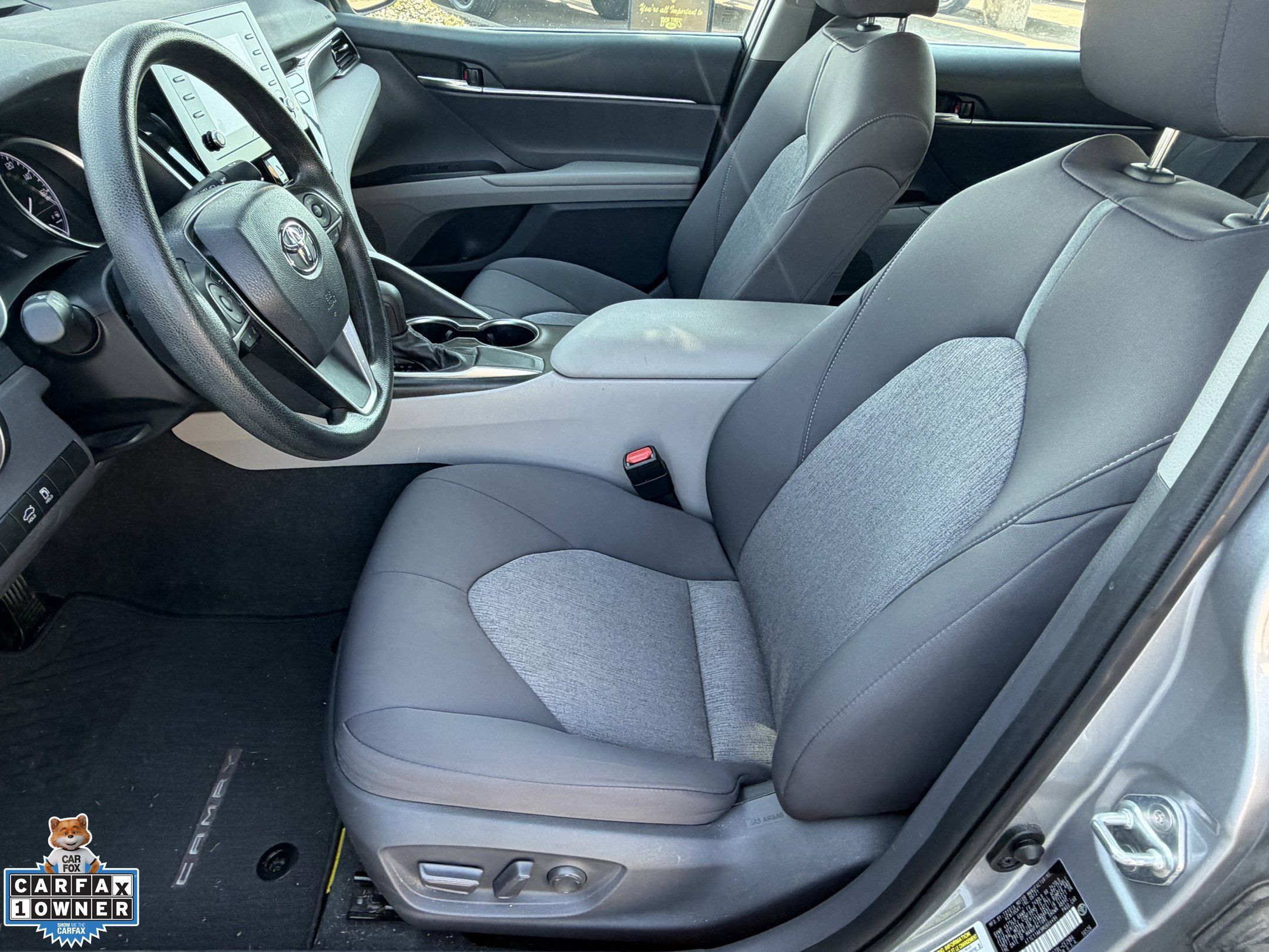Used 2021 Toyota Camry LE FWD image 23