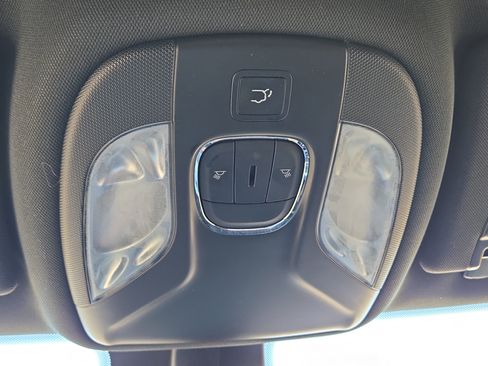 Used 2023 Jeep Compass Latitude w/ Convenience Group image 28