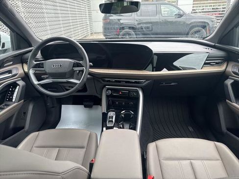 Certified 2025 Audi Q5 Premium w/ Premium Plus AWD/4WD image 14