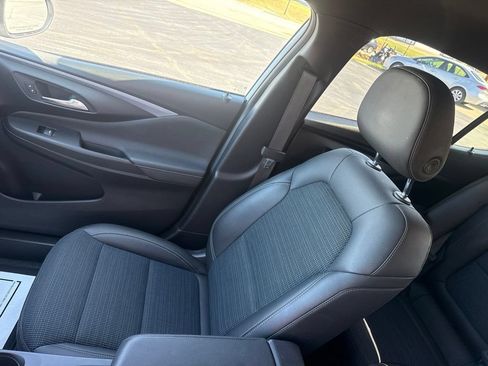 Used 2026 Buick Envista Preferred FWD image 23