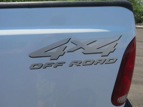 Used 2002 Ford F250 XLT AWD/4WD image 14