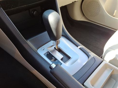 Used 2014 Subaru Impreza 2.0i Premium w/ All-Weather Package w/CVT AWD/4WD image 13