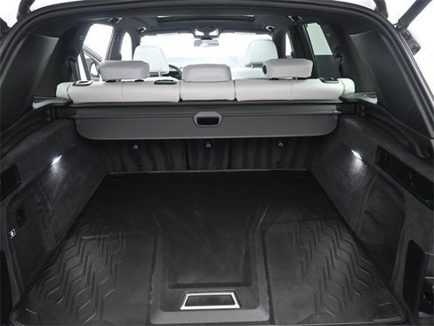 Used 2026 BMW X5 xDrive40i w/ Climate Comfort Package image 29