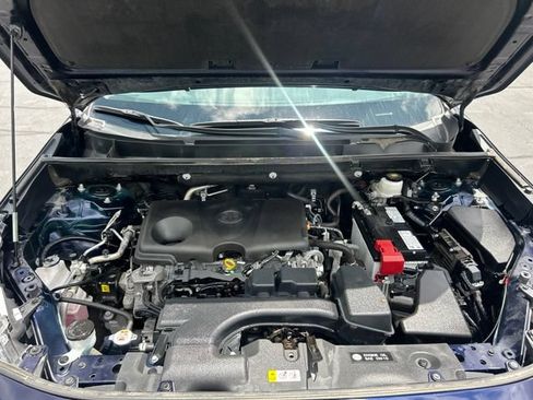 Used 2025 Toyota RAV4 XLE FWD image 15