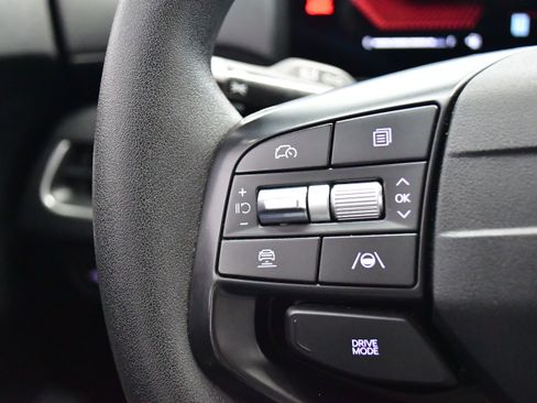 Used 2025 Nissan Altima 2.5 SV image 25